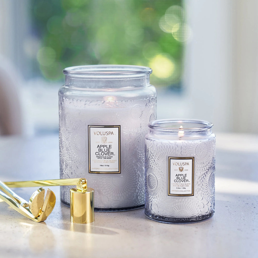 VOLUSPA - Apple Blue Clover Glass Candle 18 oz