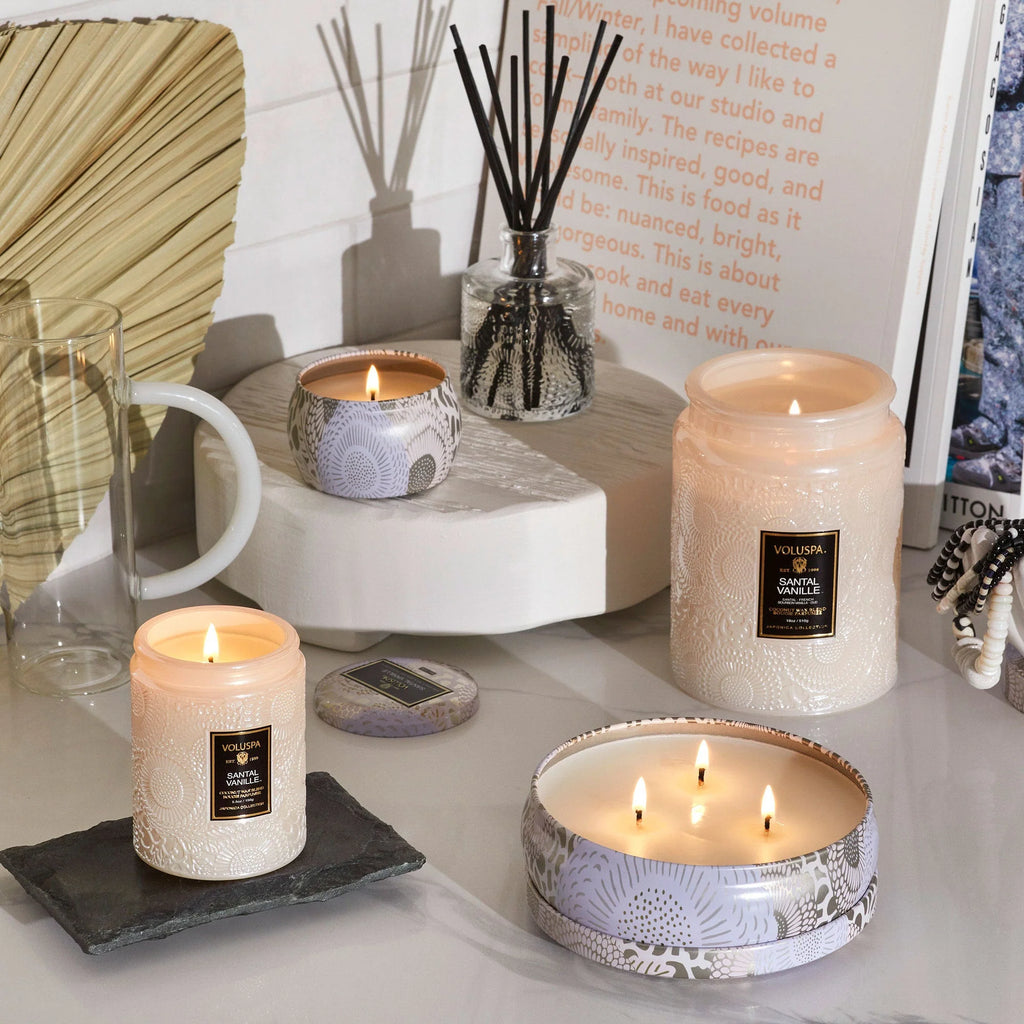 VOLUSPA - Santal Vanille Glass Candle 18 oz