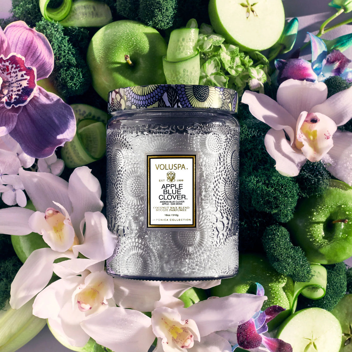 VOLUSPA - Apple Blue Clover Glass Candle 18 oz