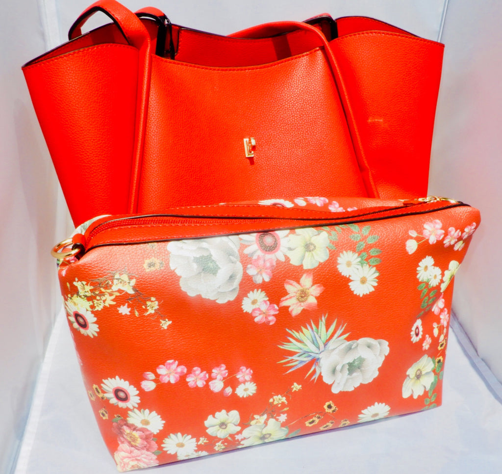 La Terre Fashion handbag w/ mini pouch
